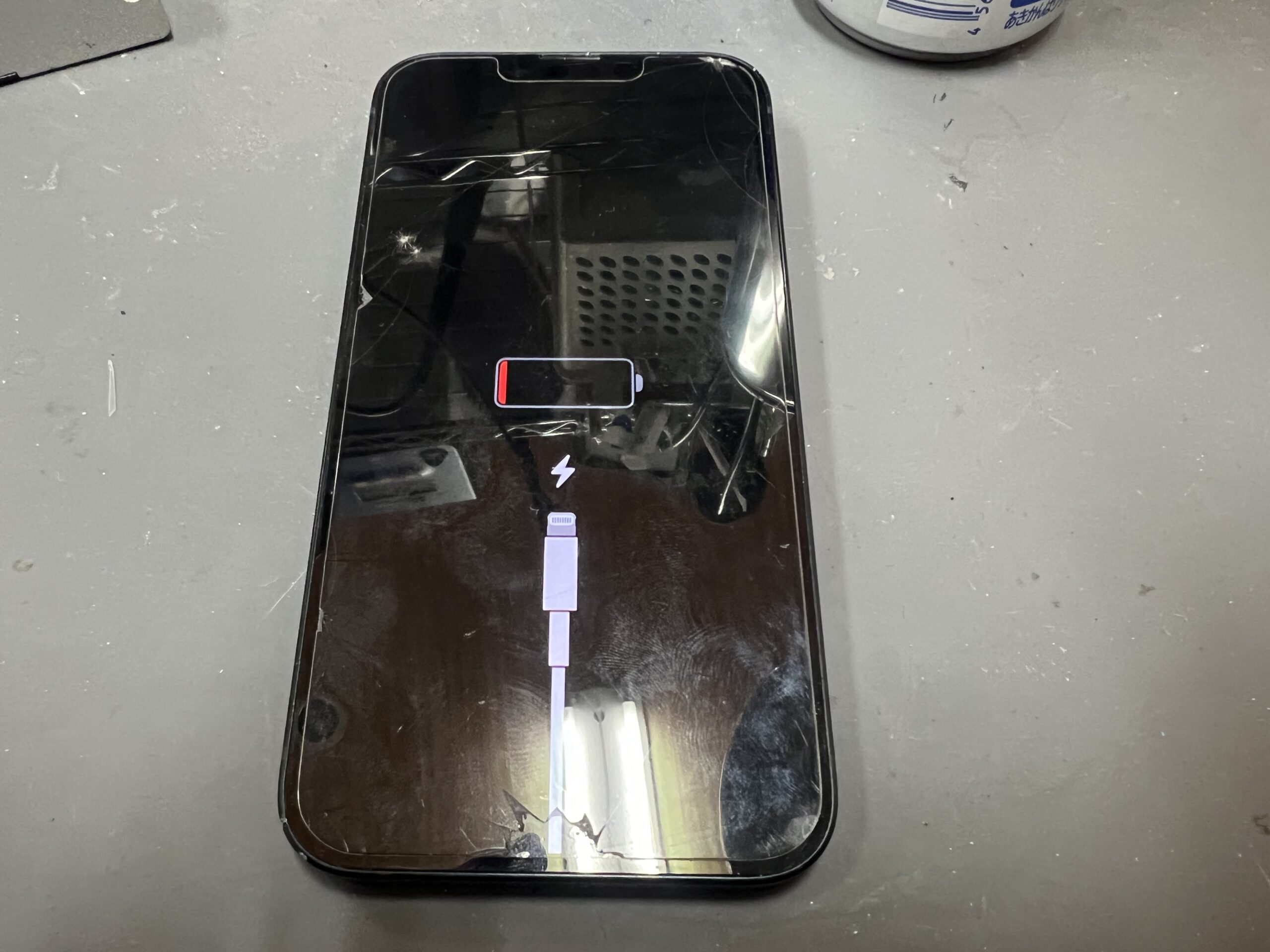 iPhone14充電口交換【ドックコネクター交換】