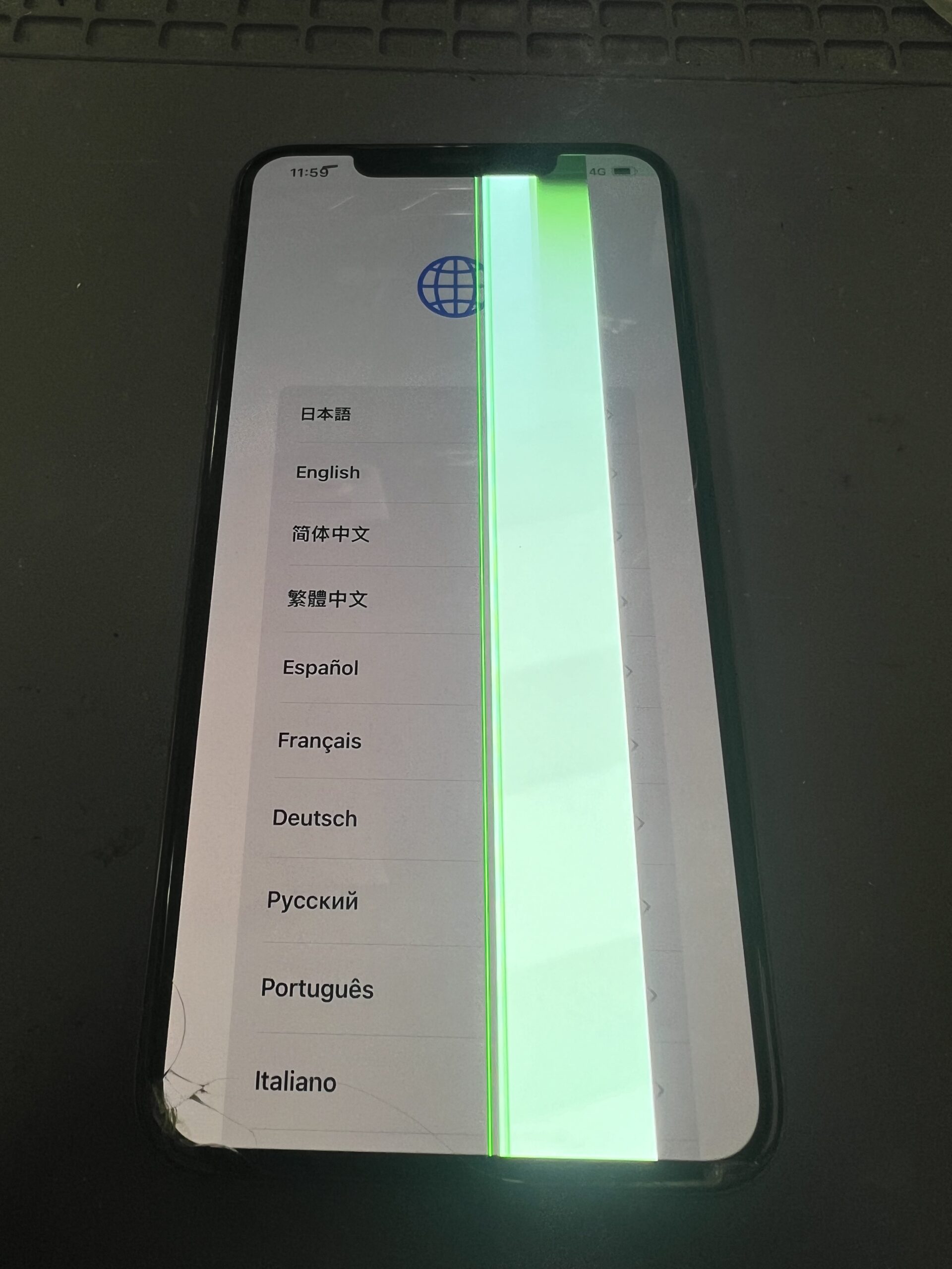 iPhoneXsMAX液晶破損【画面液晶交換】