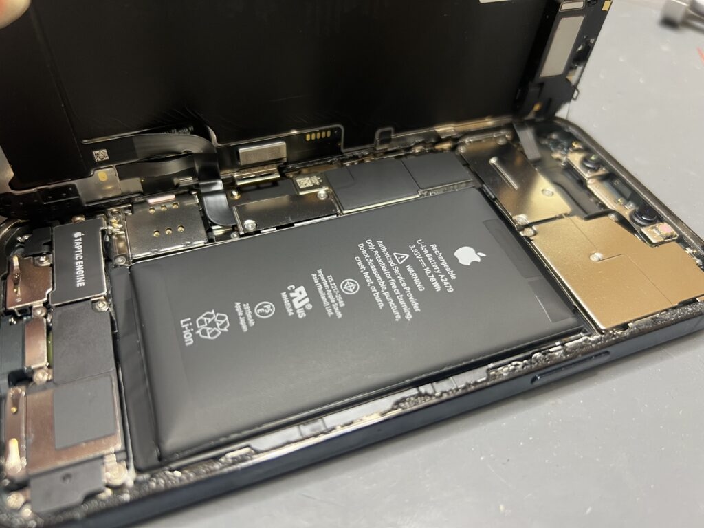 iPhone12 バッテリー