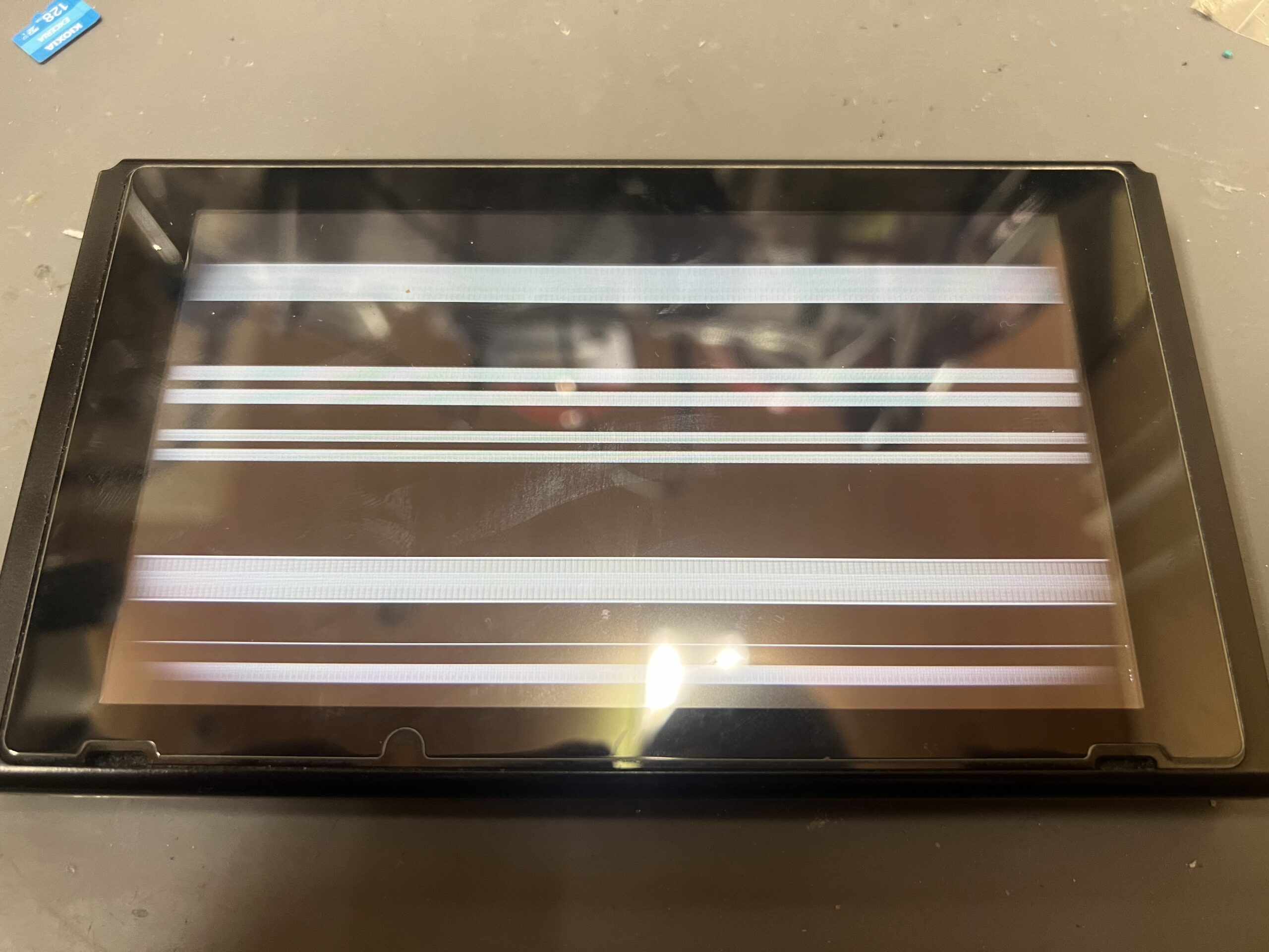 任天堂switch 液晶破損【液晶交換】