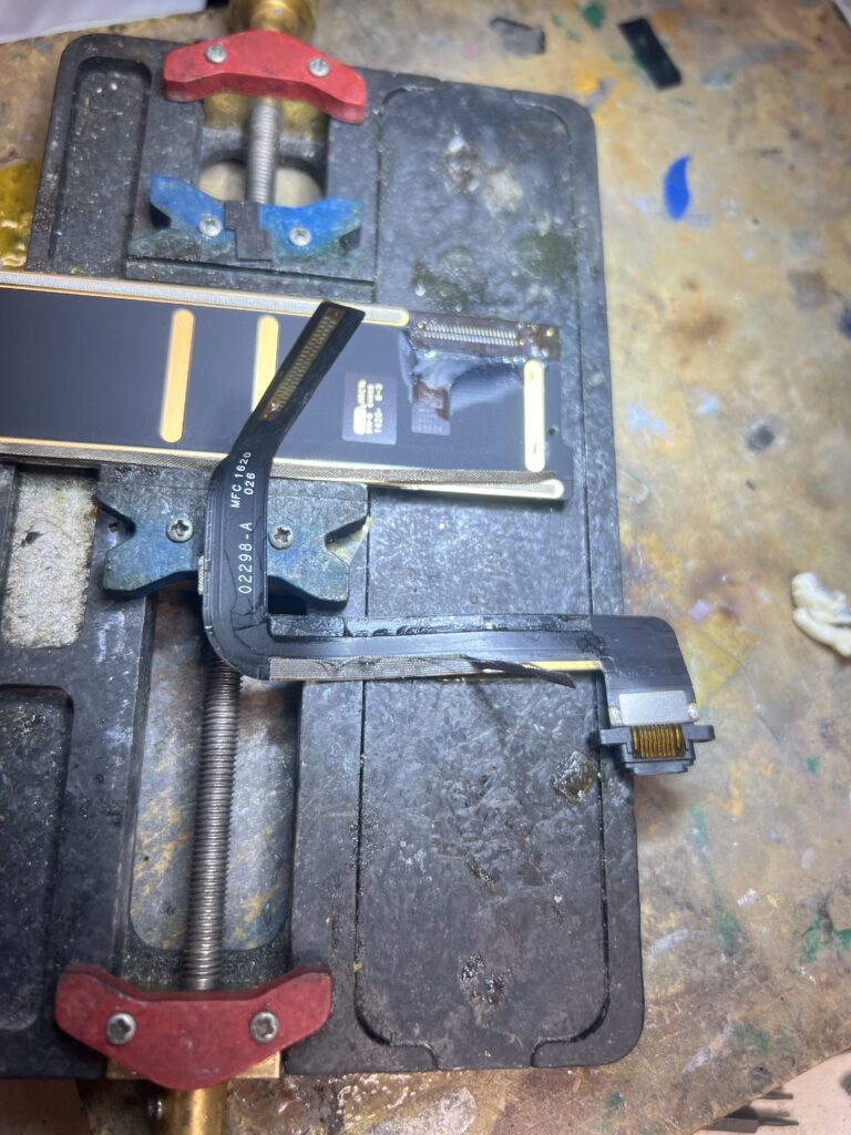 iPad充電口修理