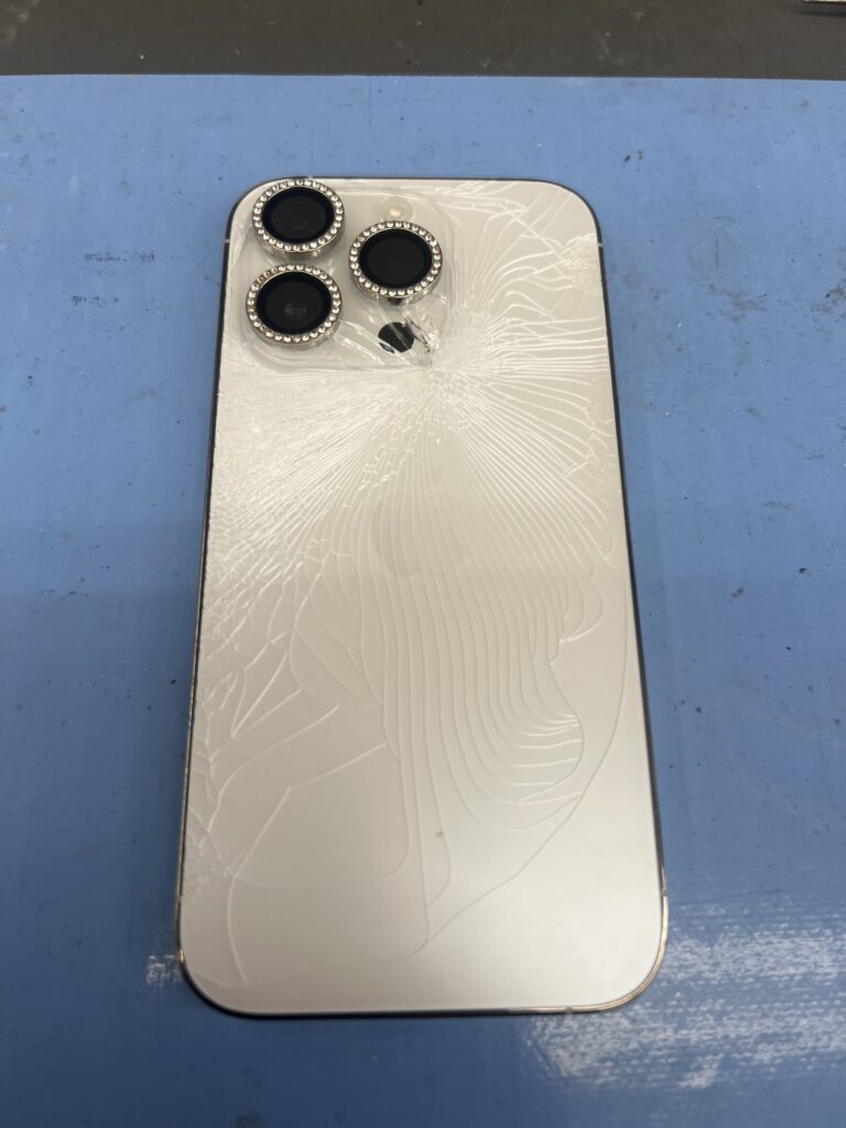 iPhone14Pro 背面修理