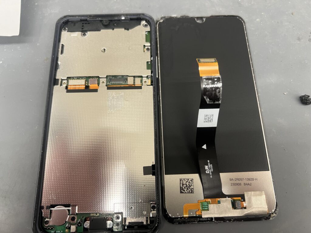 AQUOS wish3 修理