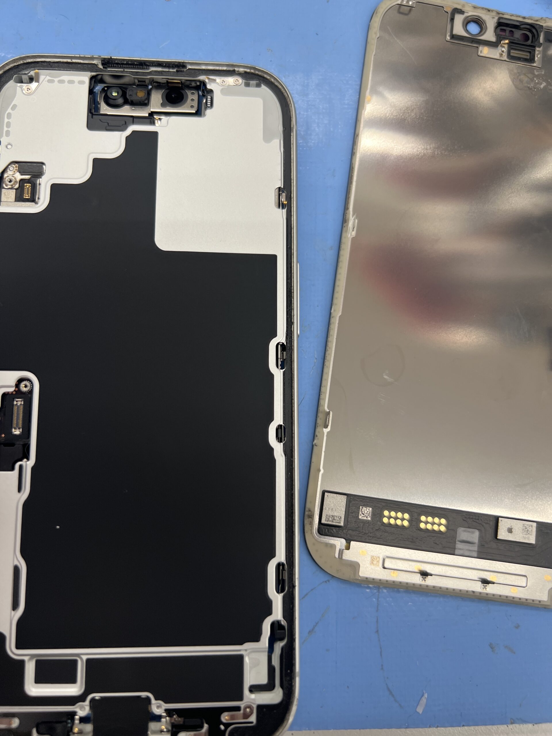 iPhone 17 画面パネル 取り外し