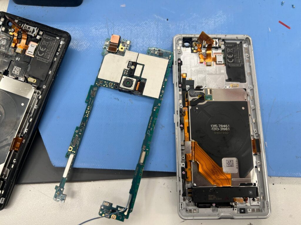 Xperia XZ3 基板を取り外してドナー端末へ